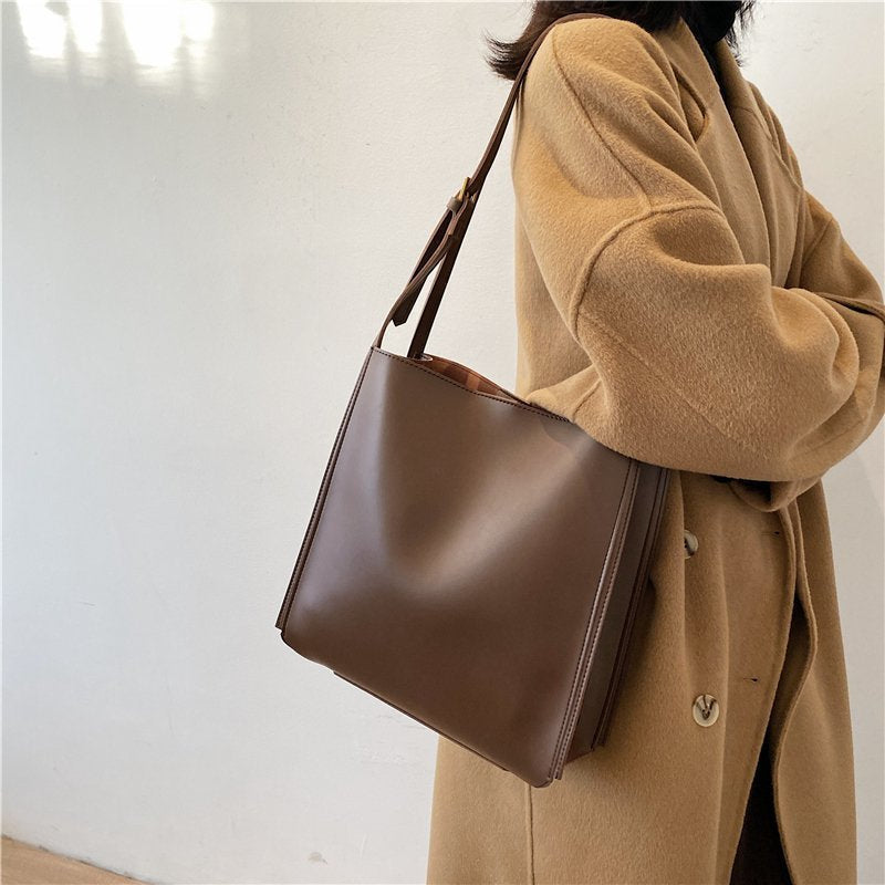 Antoinette - Stylish Bag for Everyday Use